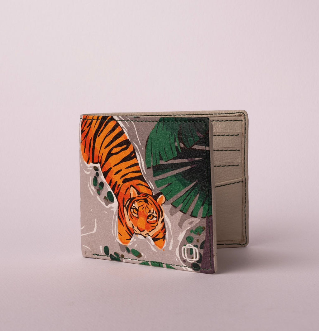 Mens Bifold wallet Buy 1 Get 1 Combo (Tiger and poker)